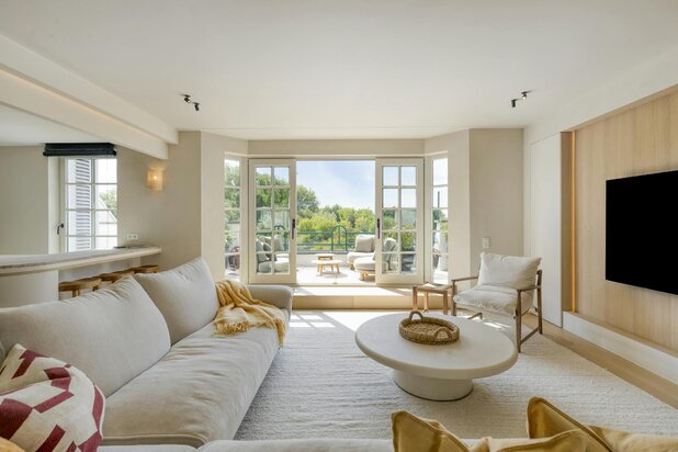 Gerenoveerd hoekappartement te koop in Knokke-Zoute