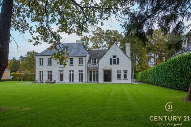 Unieke high-end villa met royaal woonoppervlak op 2415m²