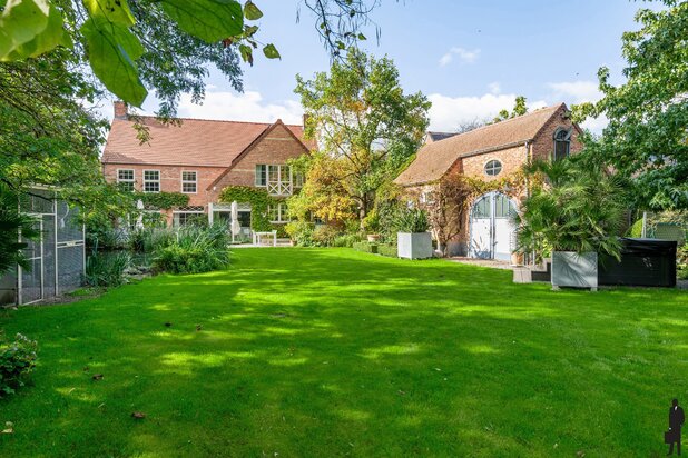 Prachtige villa met praktijkruimte op absolute TOP locatie