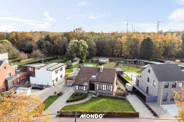 Maison de campagne avec 4 chambres et un grand jardin dans un cadre verdoyant !