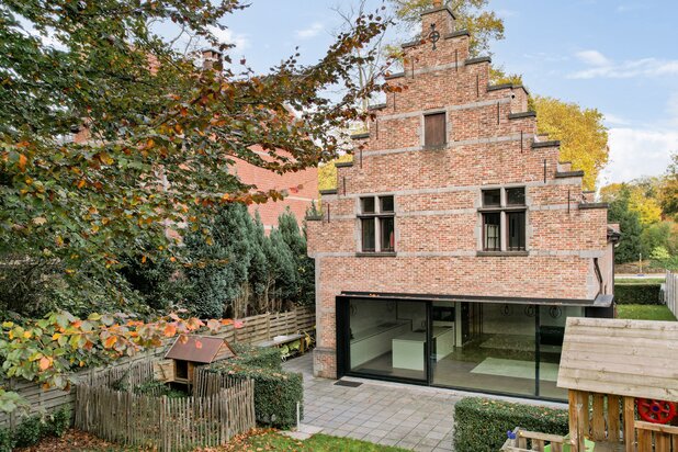 Knap gerenoveerde, energiezuinige woning (open bebouwing)