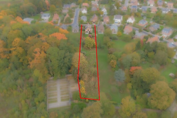 Villa avec beaucouo de jardin