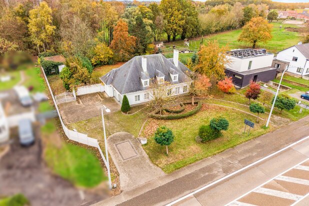 Tijdloze villa met zonnige tuin en grote losstaande garage op 29 are