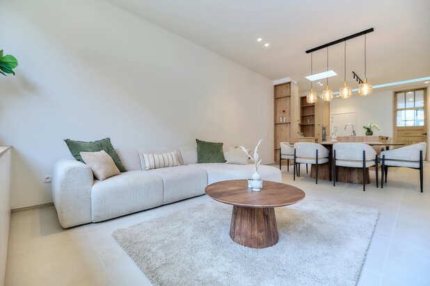 Beautiful mansion for sale in Ypres center