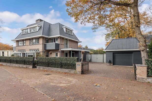 Villa for sale at HILVERSUM with reference 19210638833