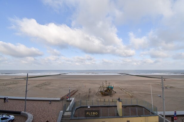 Uniek appartement met adembenemend zeezicht in Residentie Atalanta