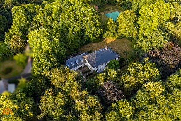 Prachtige en unieke villa (647 m² bewoonbaar) op een perceel van 33.747 m² te Lier