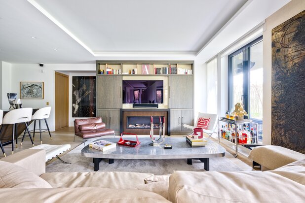 Luxueux duplex en rez jardin 4 chambres, terrasse, et garages