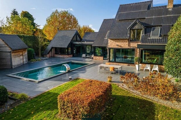 Villa avec espace bureau