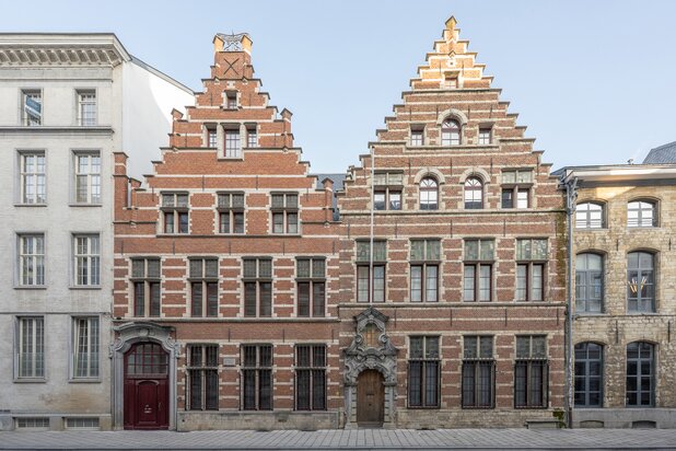 Uniek herenhuis met luxe renovatie & groot dakterras (38 m²)