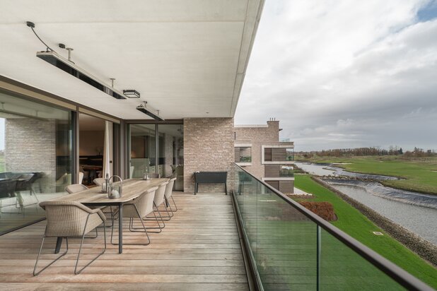 STEREA - SUPERBE APP 5 CHAMBRES AVEC TERRASSES ET PARKINGS