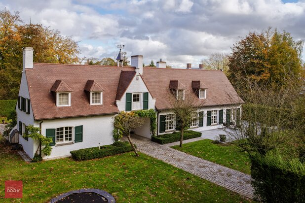 Spacieuse villa dans un quartier résidentiel