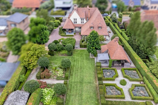 Bijzondere villa met prachtige tuin Lummen/Hasselt.