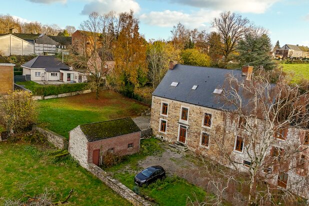 DEMEURE HISTORIQUE MODERNE ET DE CARACTERE A METTET