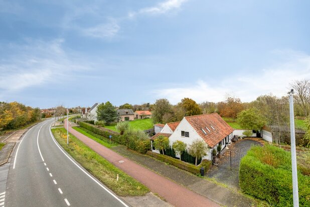 Dudzele: Landelijke woning in polderlandschap