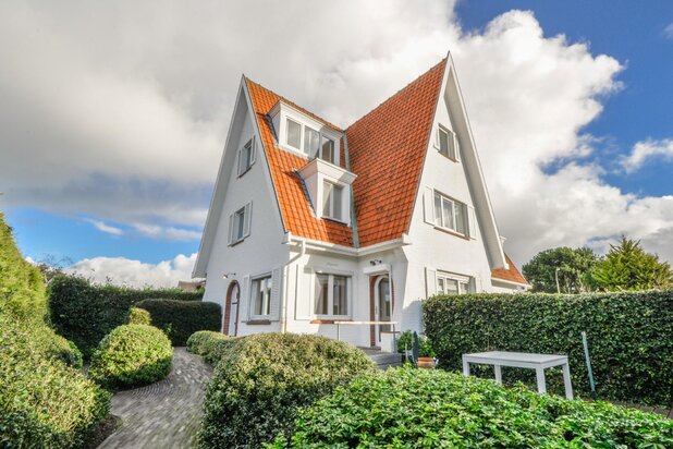 Villa jumelée charmante, située Avenue du Zoute...