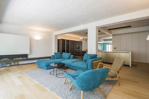 Gemeubileerde loft met parkeerplaats