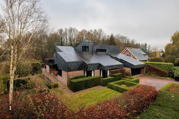 Modernistische architectenwoning J. Van den Bogaerde in de Oude Vierschaarstraat
