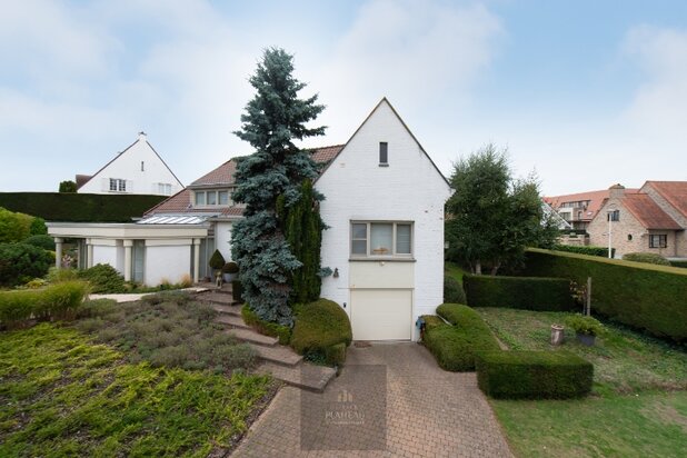 Charmante villa met 5 slaapkamers gelegen in de rustige Simli-wijk te Nieuwpoort-Bad.