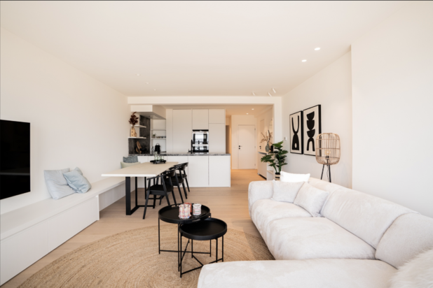 Luxueus gerenoveerd appartement met frontaal zeezicht aan het Albertstrand