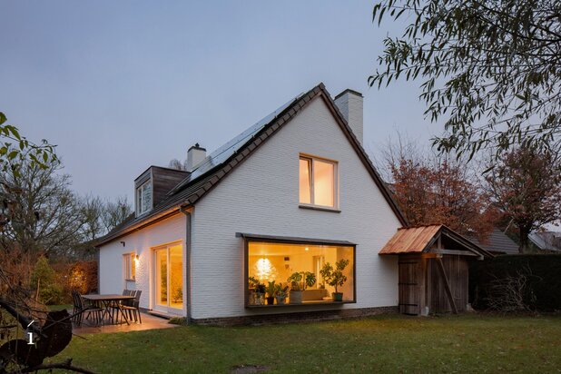 Lichtrijke woning in kindvriendelijke omgeving met verzicht