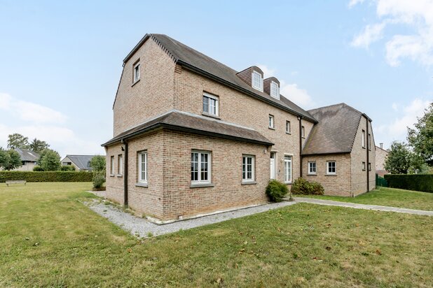 Spacieuse villa ouverte à Sterrebeek