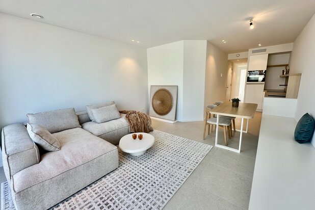 Bel appartement neuf avec vue latérale sur la mer au centre de Knokke.