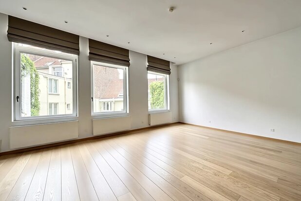 Haut de Saint-Gilles : Superbe duplex penthouse + terrasse