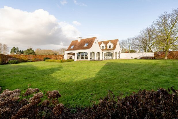 Prachtige alleenstaande villa met adembenemende open zichten