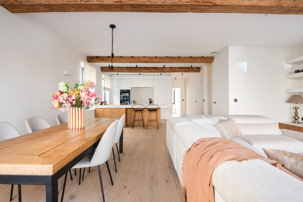 Duplex penthouse prêt à emménager avec grande terrasse !