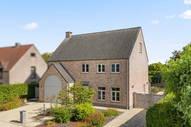 Villa van 319m² in pastorale stijl op 10a16ca