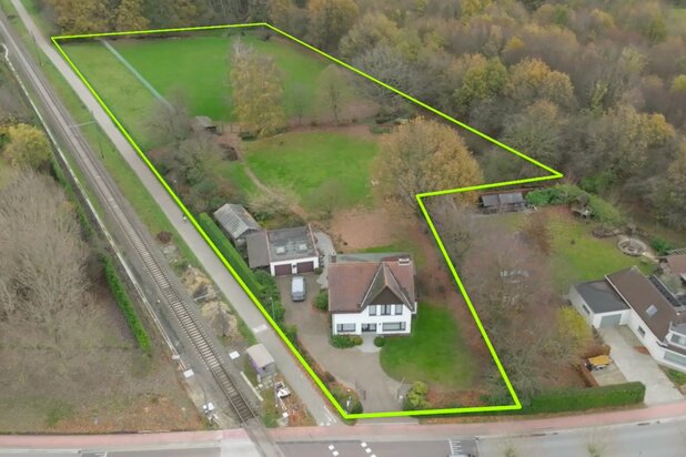 Domaine de rêve et maison individuelle (6 chambres) près de la réserve naturelle de Coolhem.