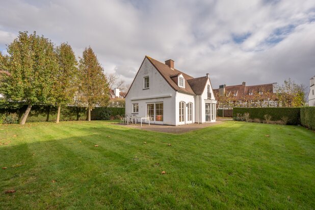 Charming detached villa in a quiet residential area near Oosthoek