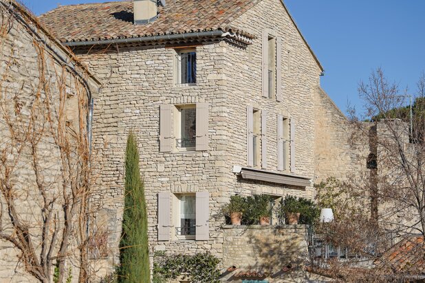 Prachtig dorpshuis met zicht in Goult