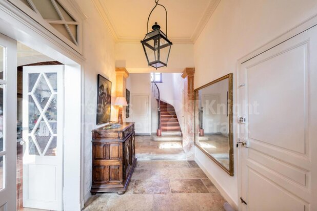 Village farmhouse for sale in Saint-Rémy-de-Provence