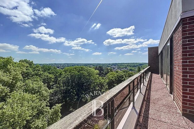 Uccle- Observatoire- Appartement lumineux à rénover