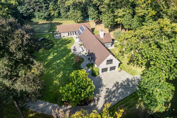 Unieke villa verscholen in het groen van Hertsberge