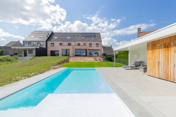 Prestigieuze BEN-woning met luxe afwerking en verwarmd zwembad