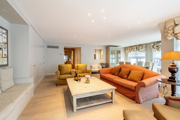 Ruim (155 m²) gemeubeld 3 SK appartement in hartje Zoute