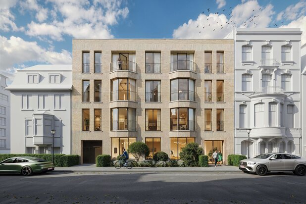 Luxury living with garden and terrace