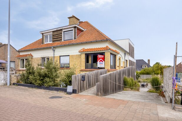 House in Middelkerke centre