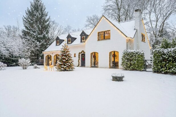 Volledig en zeer mooi gerenoveerde woning