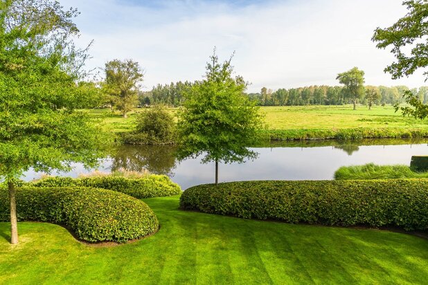 Uitzonderlijke eigendom aan de Leie te Astene