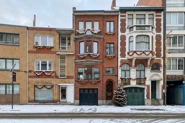 Karaktervol en uniek herenhuis van +- 352m2 in Hasselt centrum.