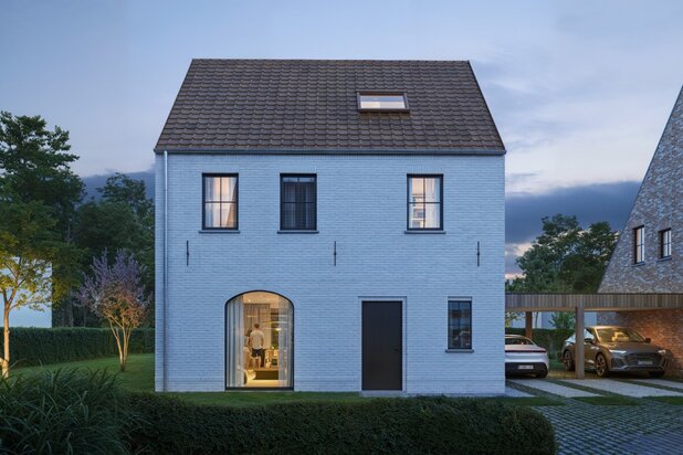 Vrijstaande woning met 4 slpk en grote tuin