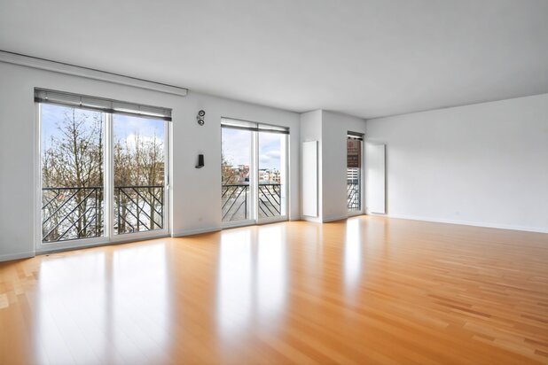 Loft with South-Facing terrace and stunning view of the MAS.