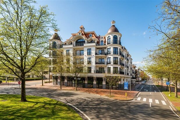 Exclusief gelijkvloers appartement met privétuin in prestigieus project The Crown Knokke