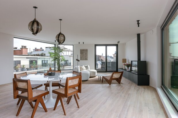 Exclusief penthouse in hartje Gent uitkijkend op de torens