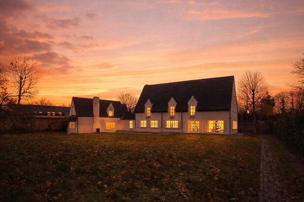 Op te frissen villa op residentiële droomlocatie