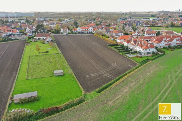 Twee ruime villa’s op één groot perceel (5.460 m²) te Knokke